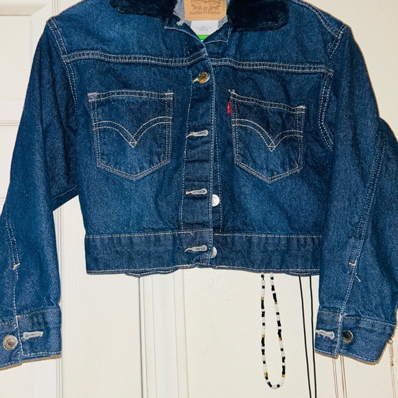 Levi's Dark Blue Jean Jacket with Black Faux Fur Collar - Picture 3 of 3